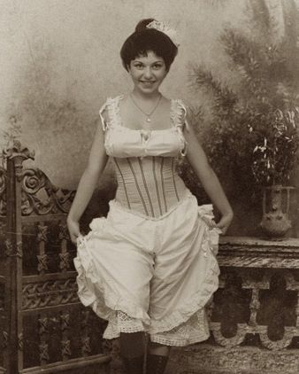 Bloomers — Period Corsets  Edwardian corsets, Victorian fashion, Edwardian  fashion